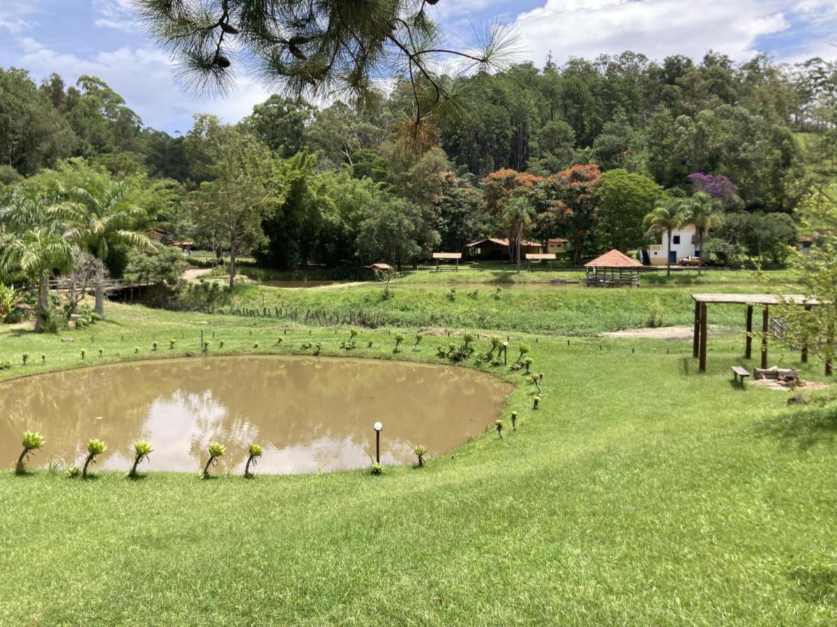 Pousada Colar De Ouro Chales Cunha Exteriér fotografie