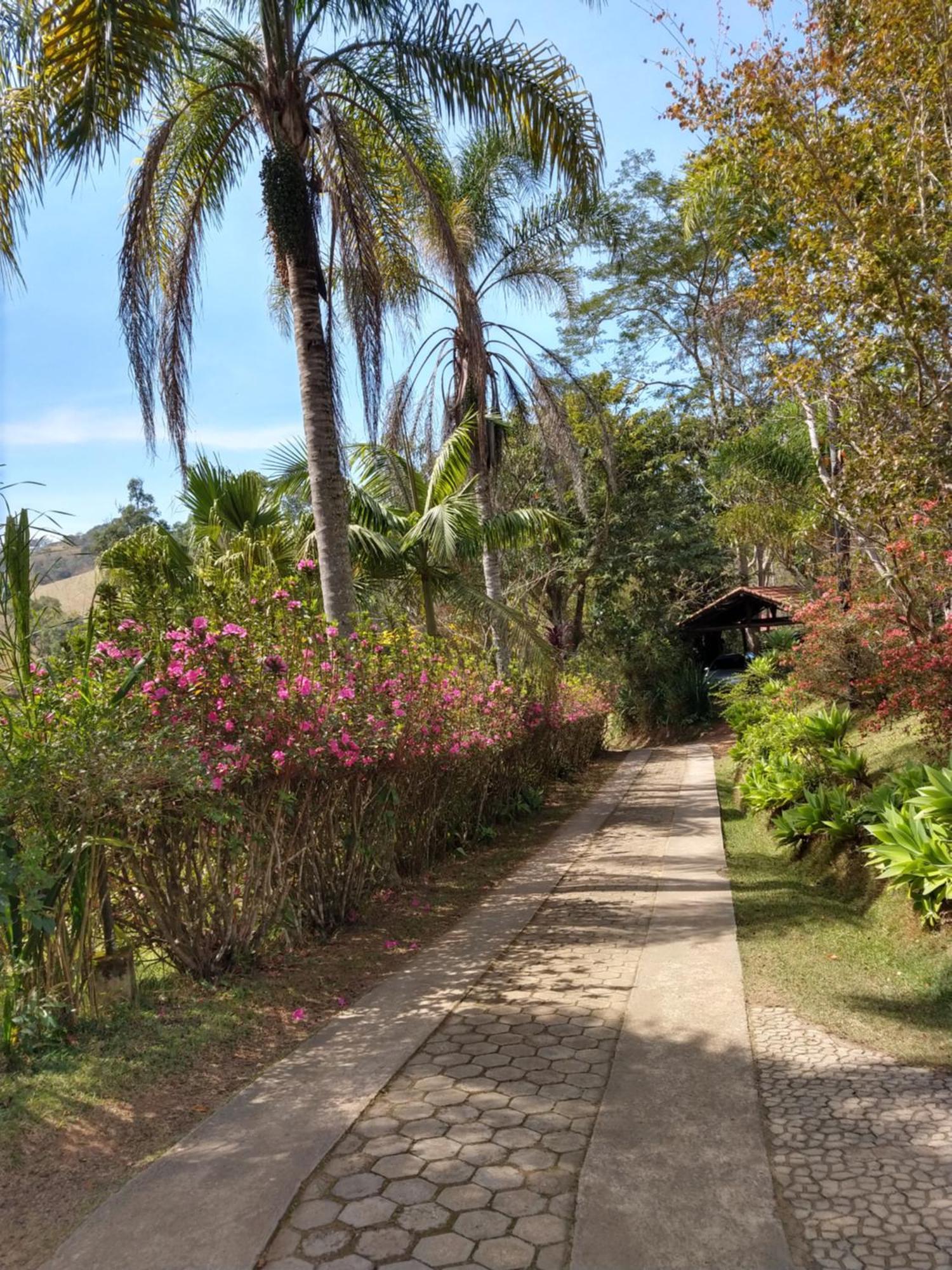 Pousada Colar De Ouro Chales Cunha Exteriér fotografie