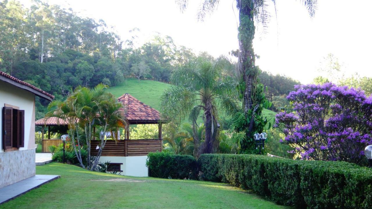 Pousada Colar De Ouro Chales Cunha Exteriér fotografie
