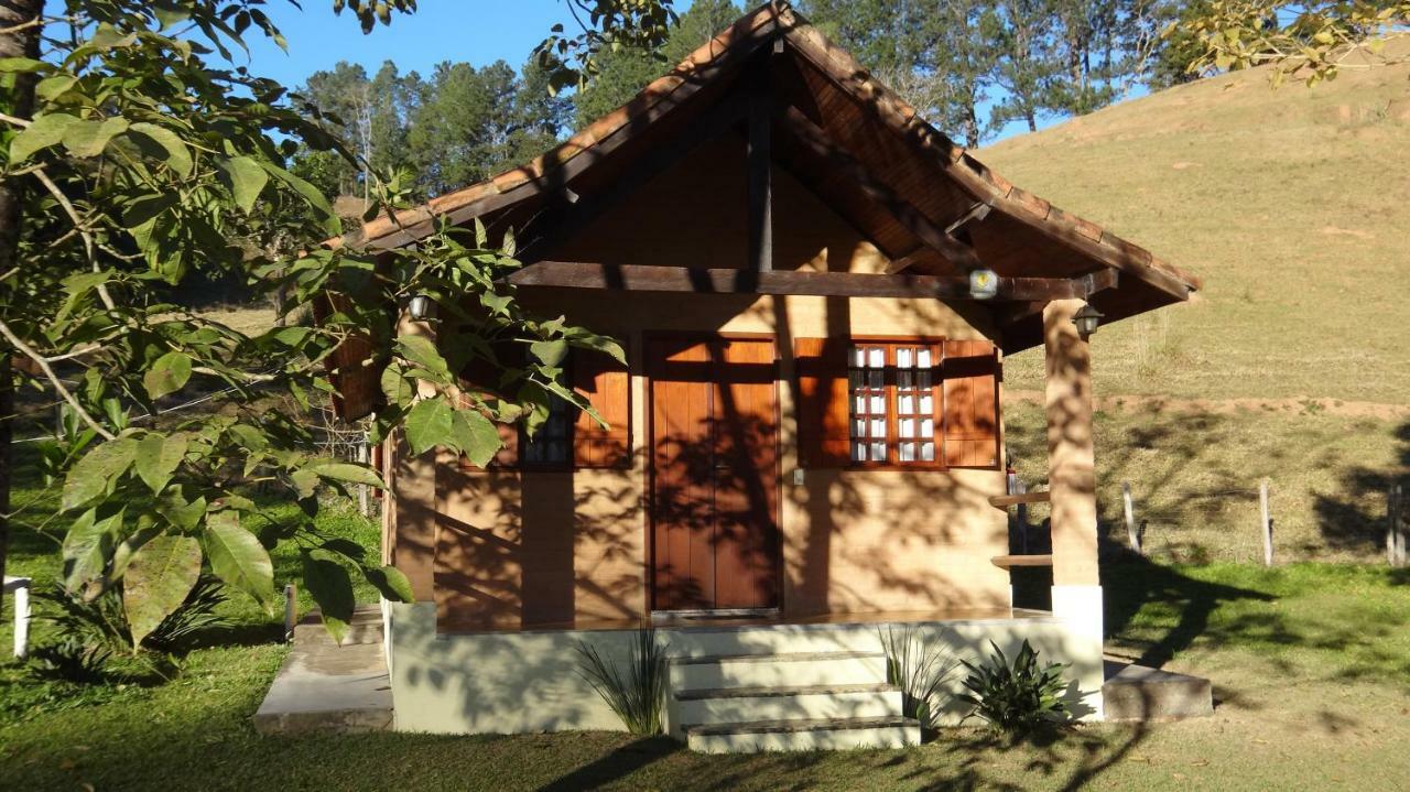 Pousada Colar De Ouro Chales Cunha Exteriér fotografie