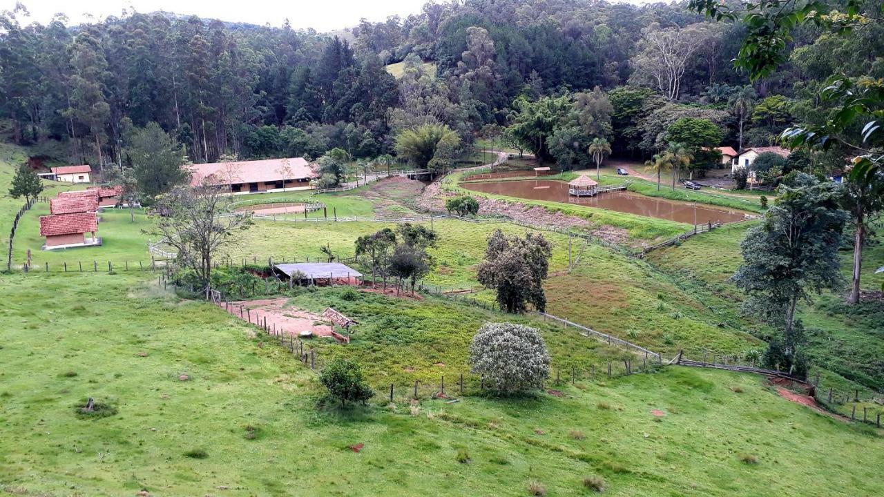 Pousada Colar De Ouro Chales Cunha Exteriér fotografie